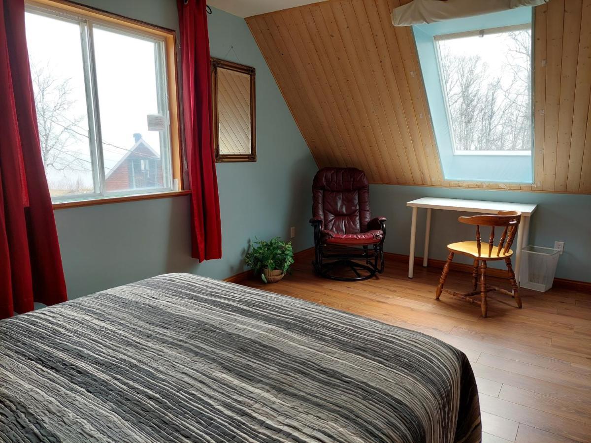 La Nef Bleue Villa Tadoussac Exterior photo