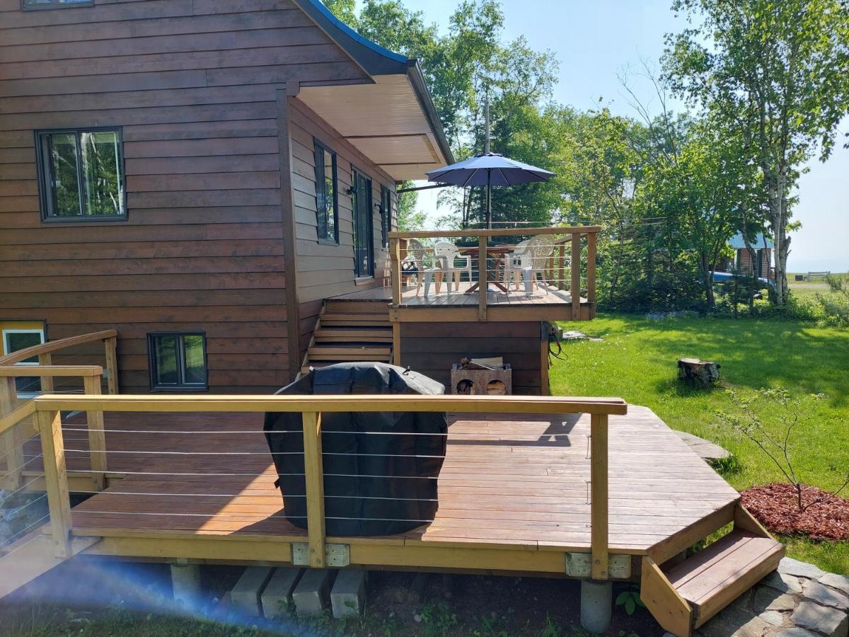 La Nef Bleue Villa Tadoussac Exterior photo
